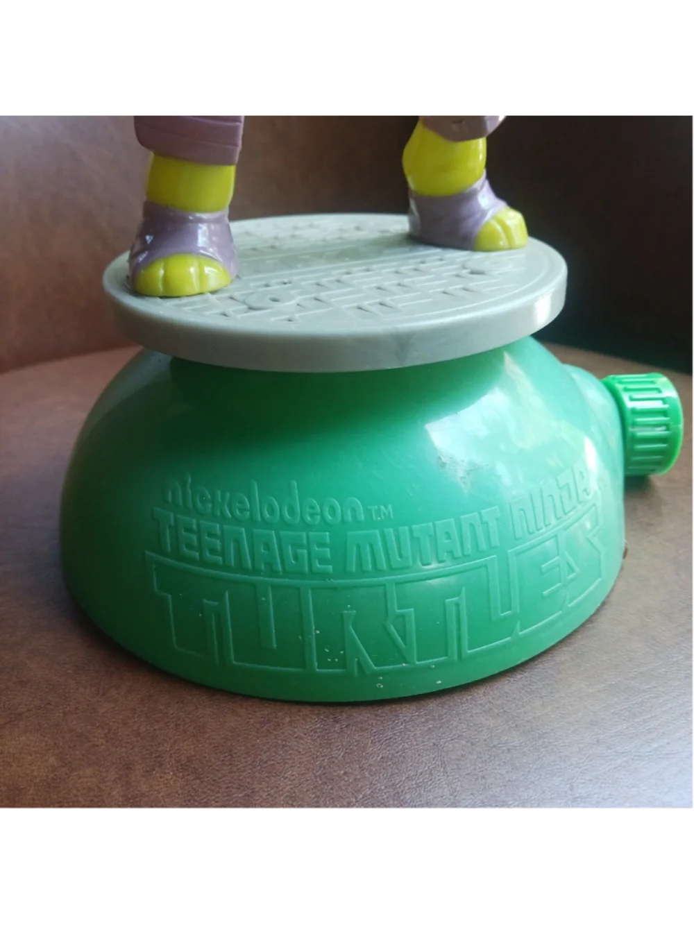 NICKELODEON TNMT Micheangelo Teenage Mutant Ninja Turtles Sprinkler 9-1/2